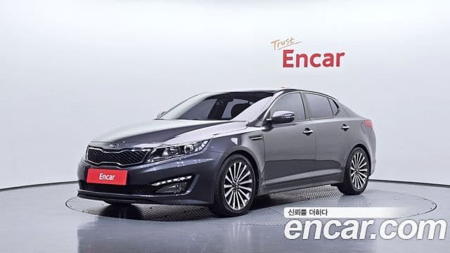 Kia K5 2.0 Deluxe, 2011 1