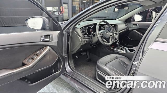 Kia K5 2.0 Deluxe, 2011 11