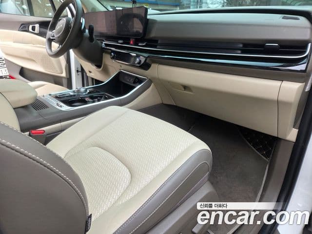 Kia The / новый New Carnival 4세대 Signature, 2024 17