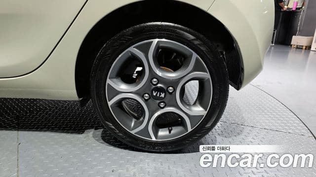 Kia All New Morning Luxury, 2012 все фото