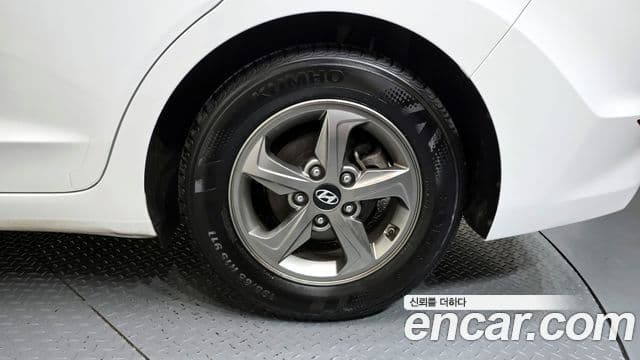 Hyundai Avante AD 1.6 GDI Smart, 2017 все фото