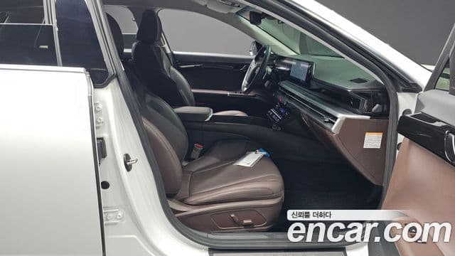 Hyundai Grandeur гибрид (GN7) Premium, 2023 11