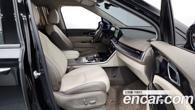 Kia Carnival 4세대 Signature, 2023 11