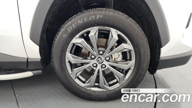 Toyota RAV4 5세대 2.5 4WD гибрид LTD, 2025 все фото