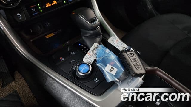 Toyota RAV4 5세대 2.5 4WD гибрид LTD, 2025 9