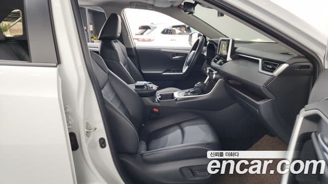 Toyota RAV4 5세대 2.5 4WD гибрид LTD, 2025 11