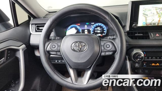 Toyota RAV4 5세대 2.5 4WD гибрид LTD, 2025 13