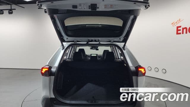 Toyota RAV4 5세대 2.5 4WD гибрид LTD, 2025 20