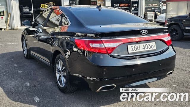 Hyundai Grandeur HG Modern, 2015 4
