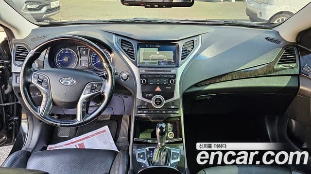 Hyundai Grandeur HG Modern, 2015 9