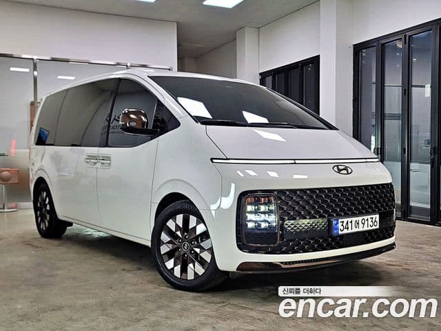 Hyundai Staria Prestige, 2023 1