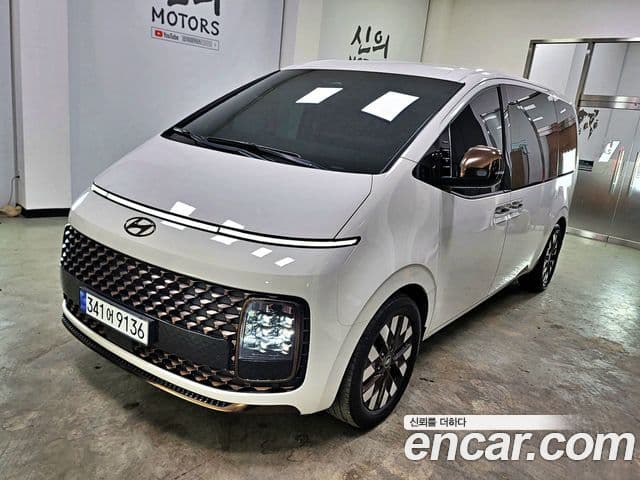 Hyundai Staria Prestige, 2023 2