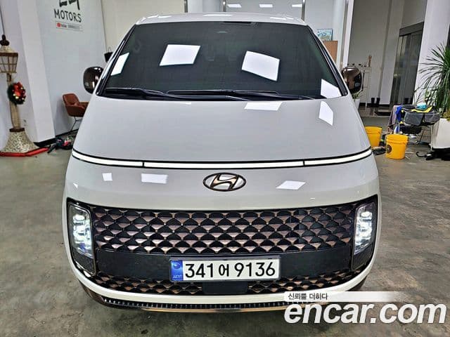 Hyundai Staria Prestige, 2023 все фото