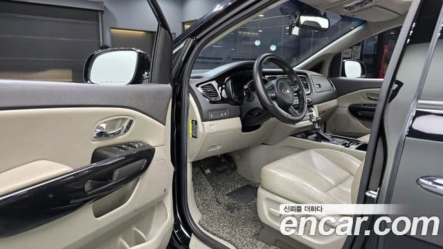 Kia All New Carnival Noblesse, 2017 11