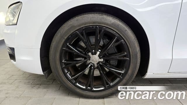 Audi New A8 D4, 2013 все фото