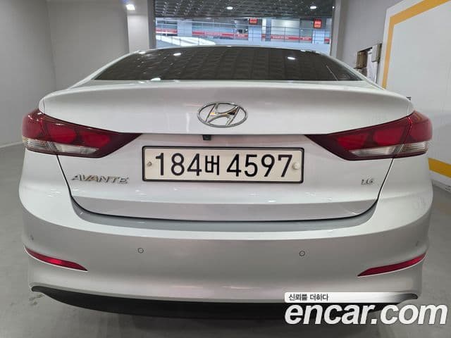 Hyundai Avante AD 1.6 GDI Smart, 2018 4