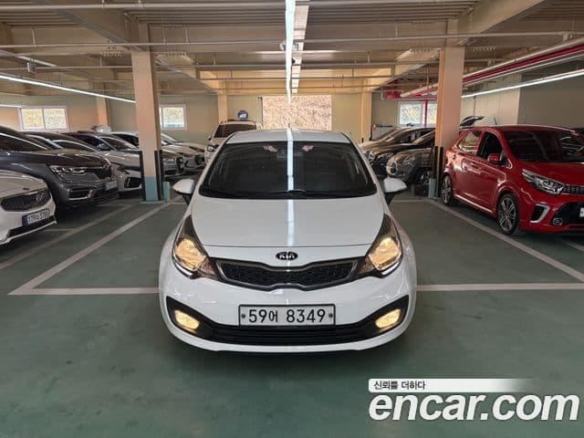 Kia All New Pride Luxury, 2013 1