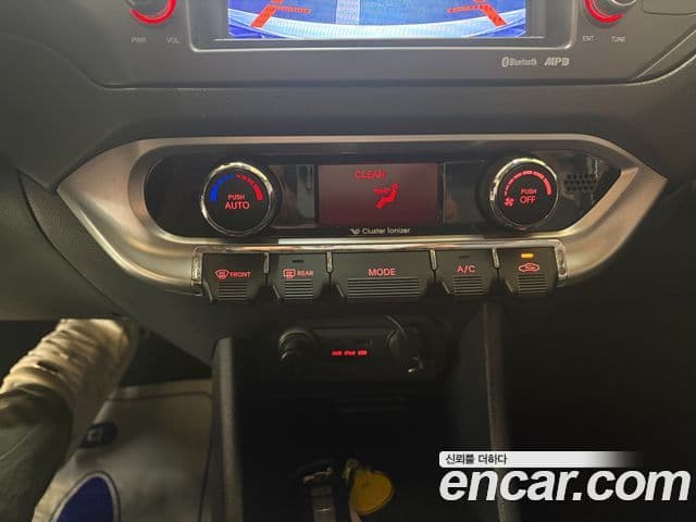 Kia All New Pride Luxury, 2013 8