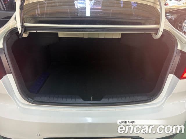 Kia All New Pride Luxury, 2013 15