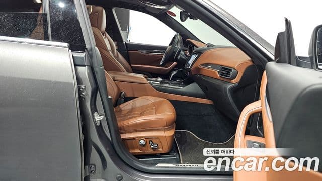 Maserati Levante 3.0 AWD GranSport, 2019 11