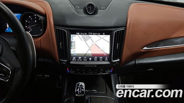 Maserati Levante 3.0 AWD GranSport, 2019 14