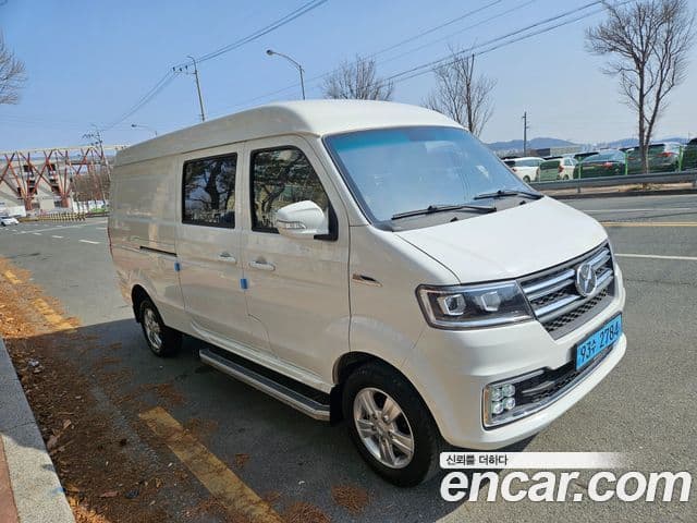 신위안 이티밴 4인승, 2023 3