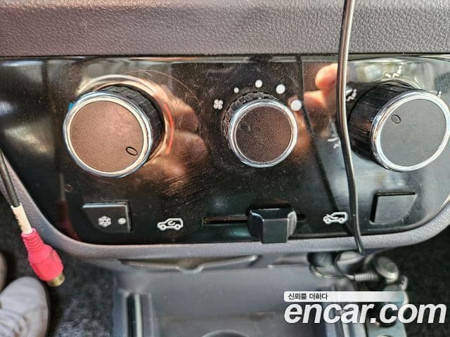 신위안 이티밴 4인승, 2023 6