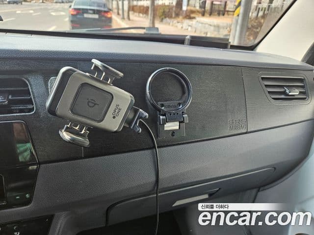 신위안 이티밴 4인승, 2023 8