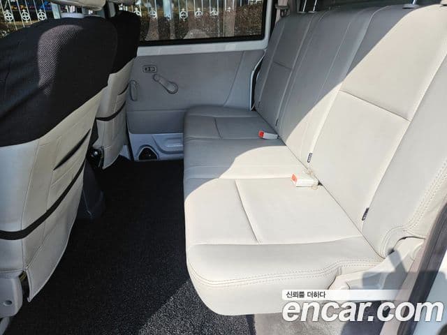 신위안 이티밴 4인승, 2023 11