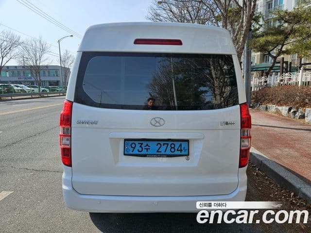 신위안 이티밴 4인승, 2023 14