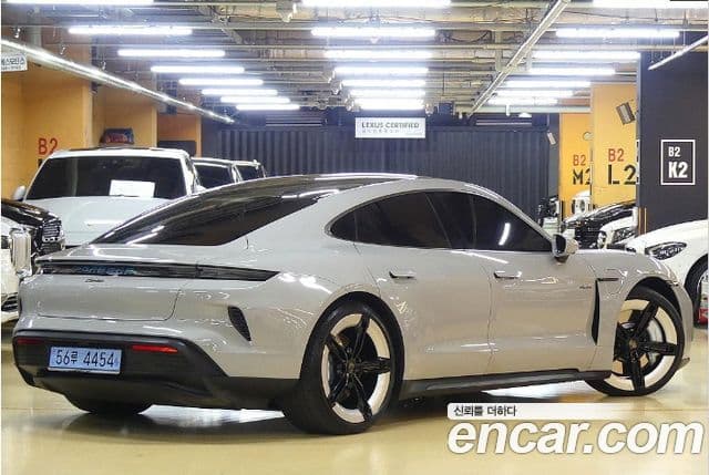 Porsche 타이칸 турбо, 2025 3