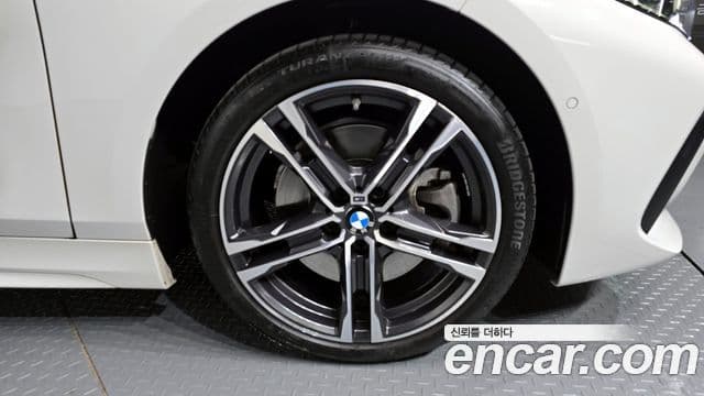 BMW 1시리즈 (F40) 120i M Sport, 2024 все фото