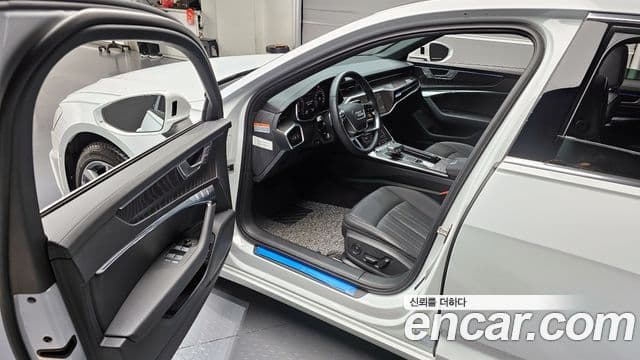 Audi A6 (C8) Premium, 2023 10