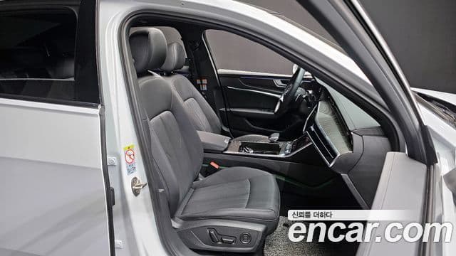 Audi A6 (C8) Premium, 2023 12