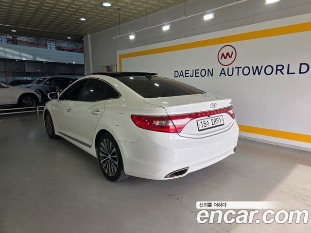 Hyundai Grandeur HG Premium, 2014 3