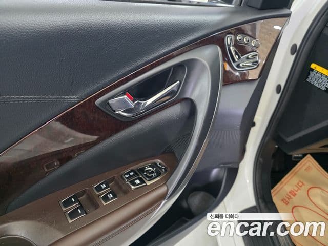 Hyundai Grandeur HG Premium, 2014 9