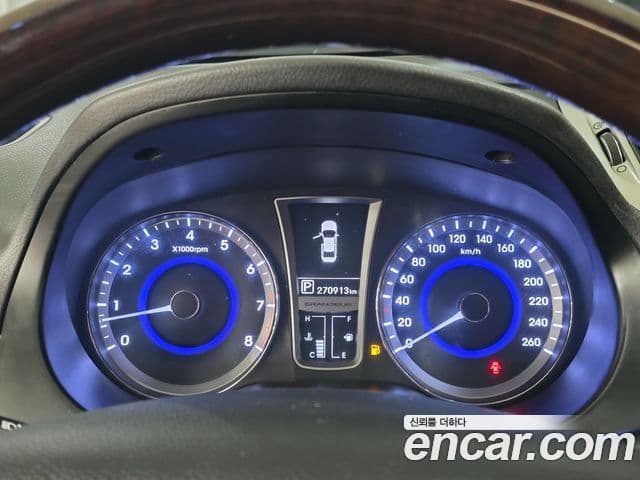 Hyundai Grandeur HG Premium, 2014 11