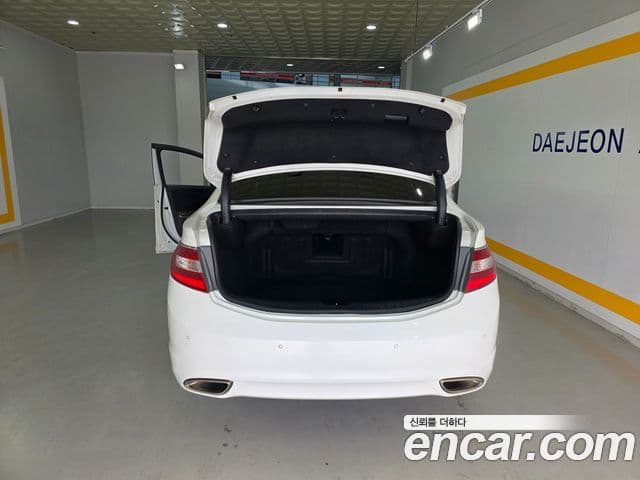 Hyundai Grandeur HG Premium, 2014 18
