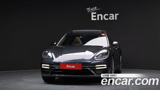 Porsche Panamera (971), 2021 3