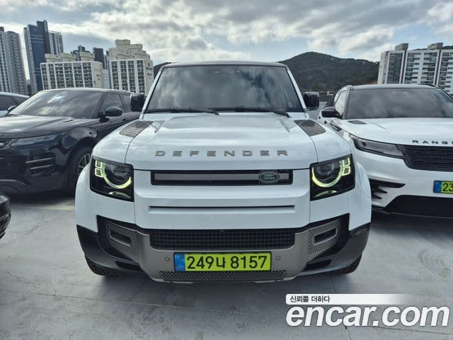 Land Rover Defender (L663) 110 D250 X-Dynamic SE, 2025 1