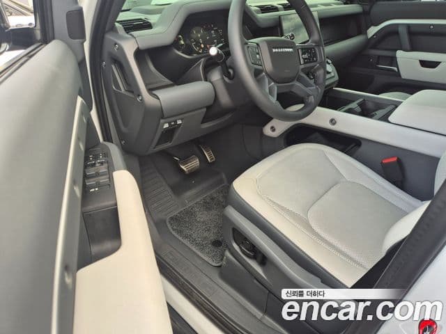 Land Rover Defender (L663) 110 D250 X-Dynamic SE, 2025 16