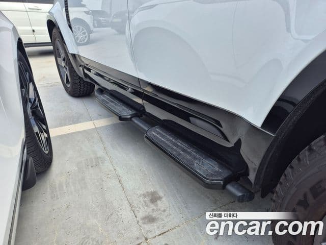 Land Rover Defender (L663) 110 D250 X-Dynamic SE, 2025 18