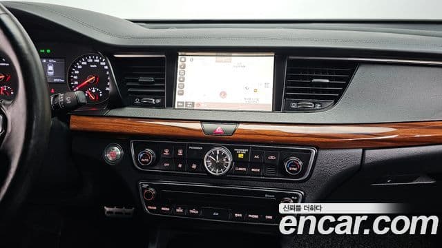 Kia All New K7 Prestige, 2016 15