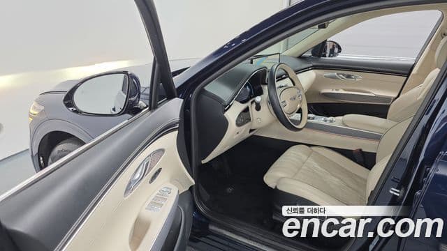 Genesis GV70, 2022 11