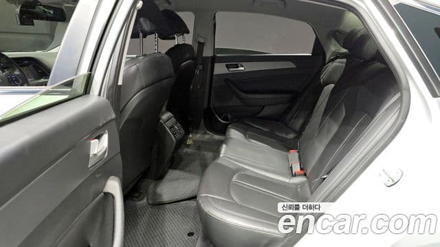 Hyundai LF Sonata Special, 2016 12