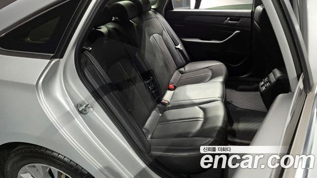 Hyundai LF Sonata Special, 2016 13