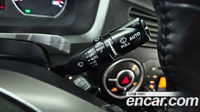 KG모빌리티(SsangYong) Korando Sport Club, 2016 18