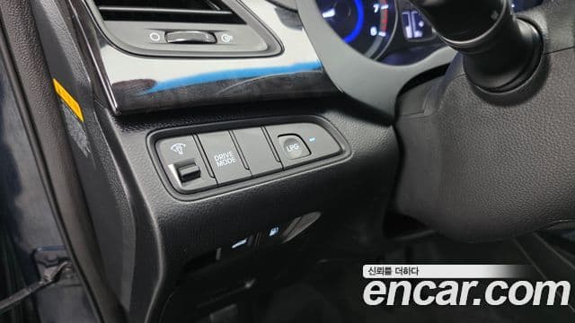 Hyundai Grandeur HG Modern, 2014 13