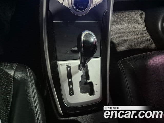 Hyundai Avante MD M16 GDI top, 2012 9