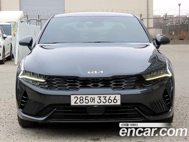 Kia K5 гибрид 3세대 Signature, 2022 1